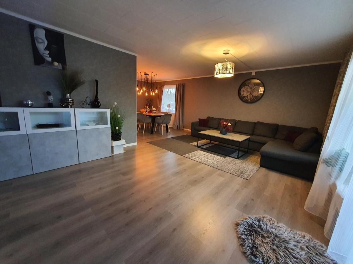 "Klippstigen" Villa For 10 Persons With Massage Chair, Sauna And Billiard Table Hultsfred Εξωτερικό φωτογραφία